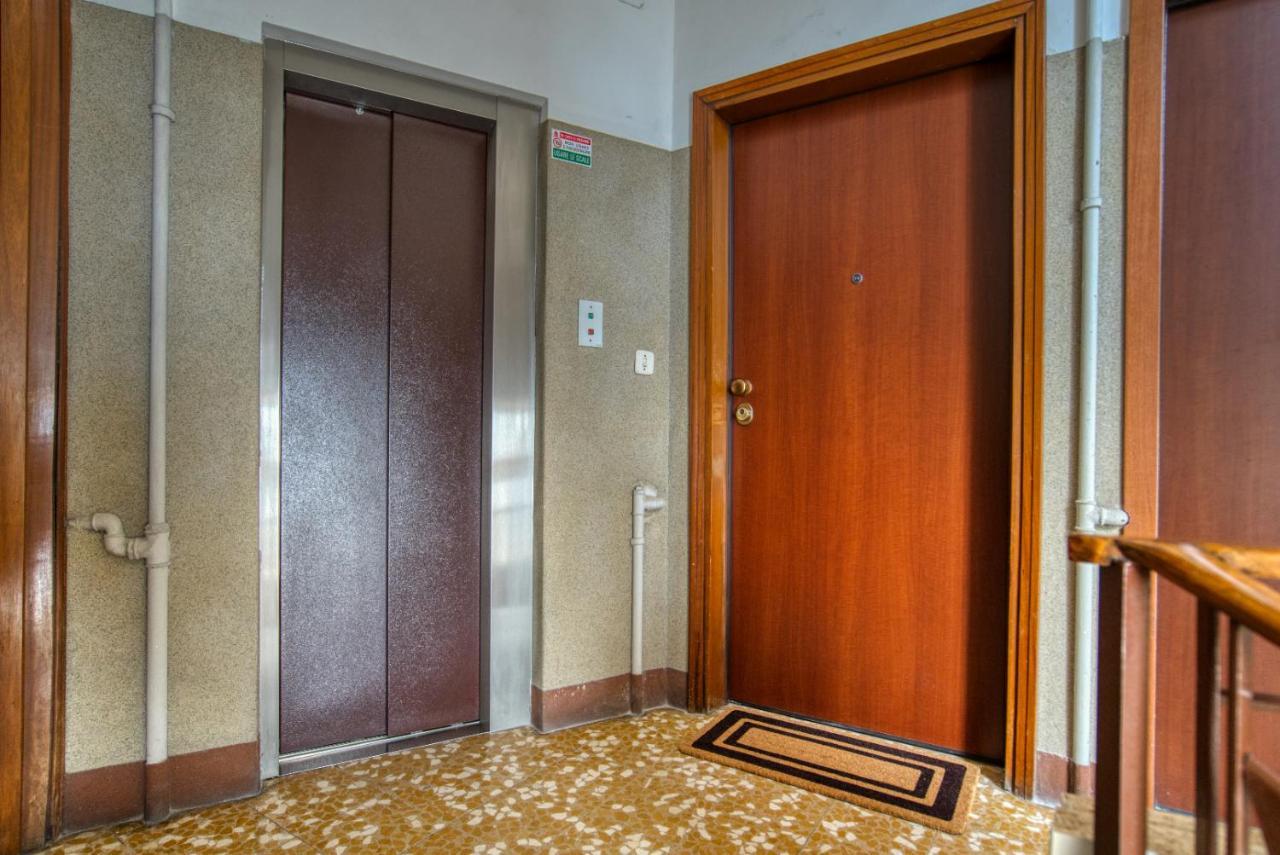 Caseospitali - Casa Mary Lou, Romantico Monolocale Ristrutturato Panoramico Milano Eksteriør bilde