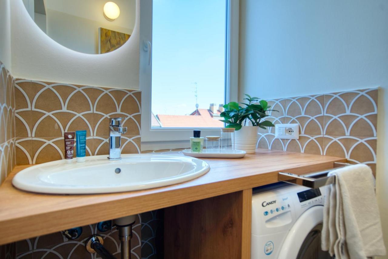 Caseospitali - Casa Mary Lou, Romantico Monolocale Ristrutturato Panoramico Milano Eksteriør bilde